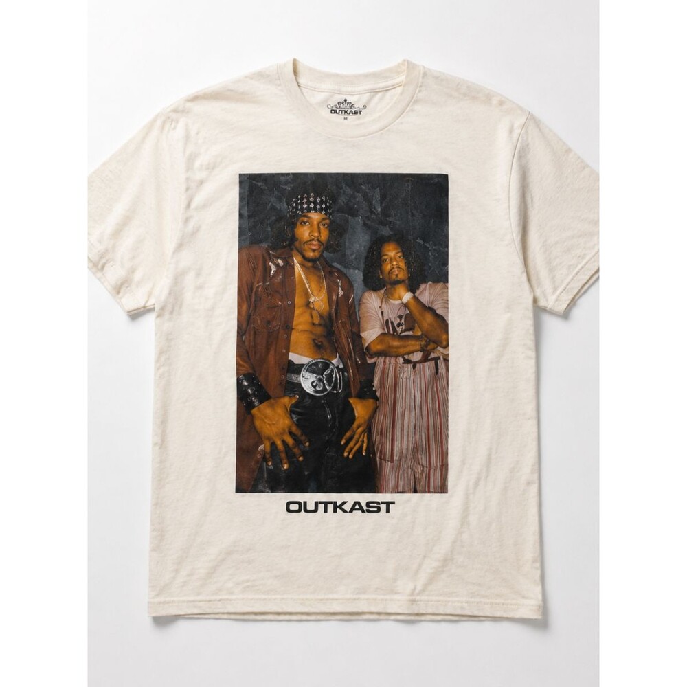 Outkast Men's T-Shirt Size Small Ivory Short Sleeve Graphic Print